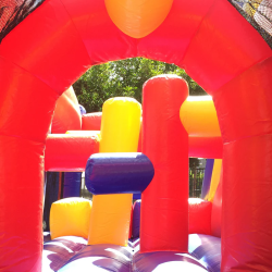 JOC OC30a WEB6 1770078464 30’ Rainbow Xtreme Obstacle